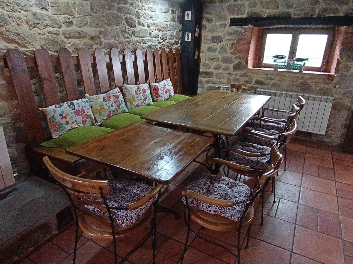 Gasthaus El Espesedo De Cabarceno Argomilla Exterior foto